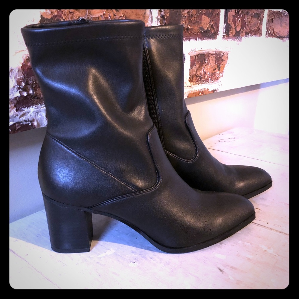 🔥EUC Franco Sarto Indigo Bootie